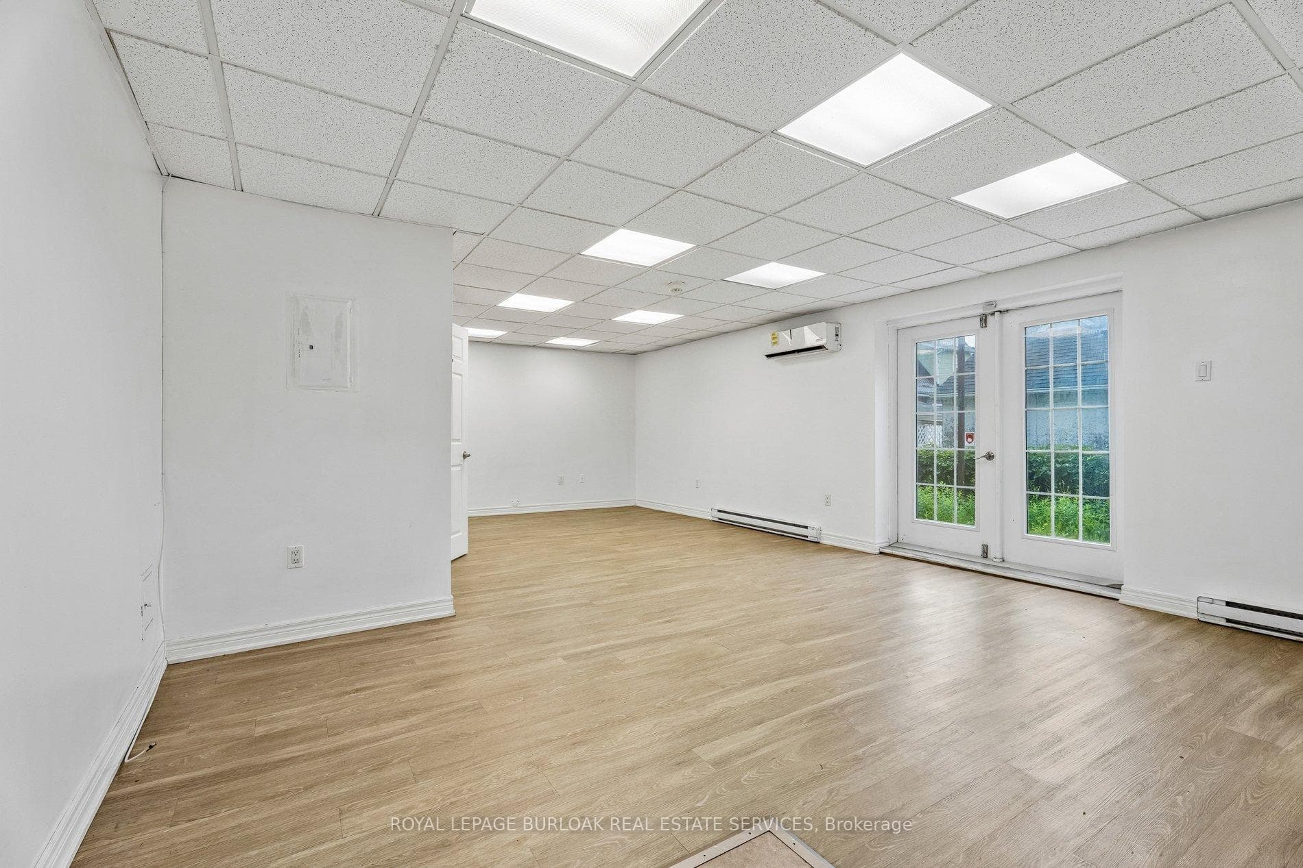 868 King Street W, Hamilton, ON L8S 1K3