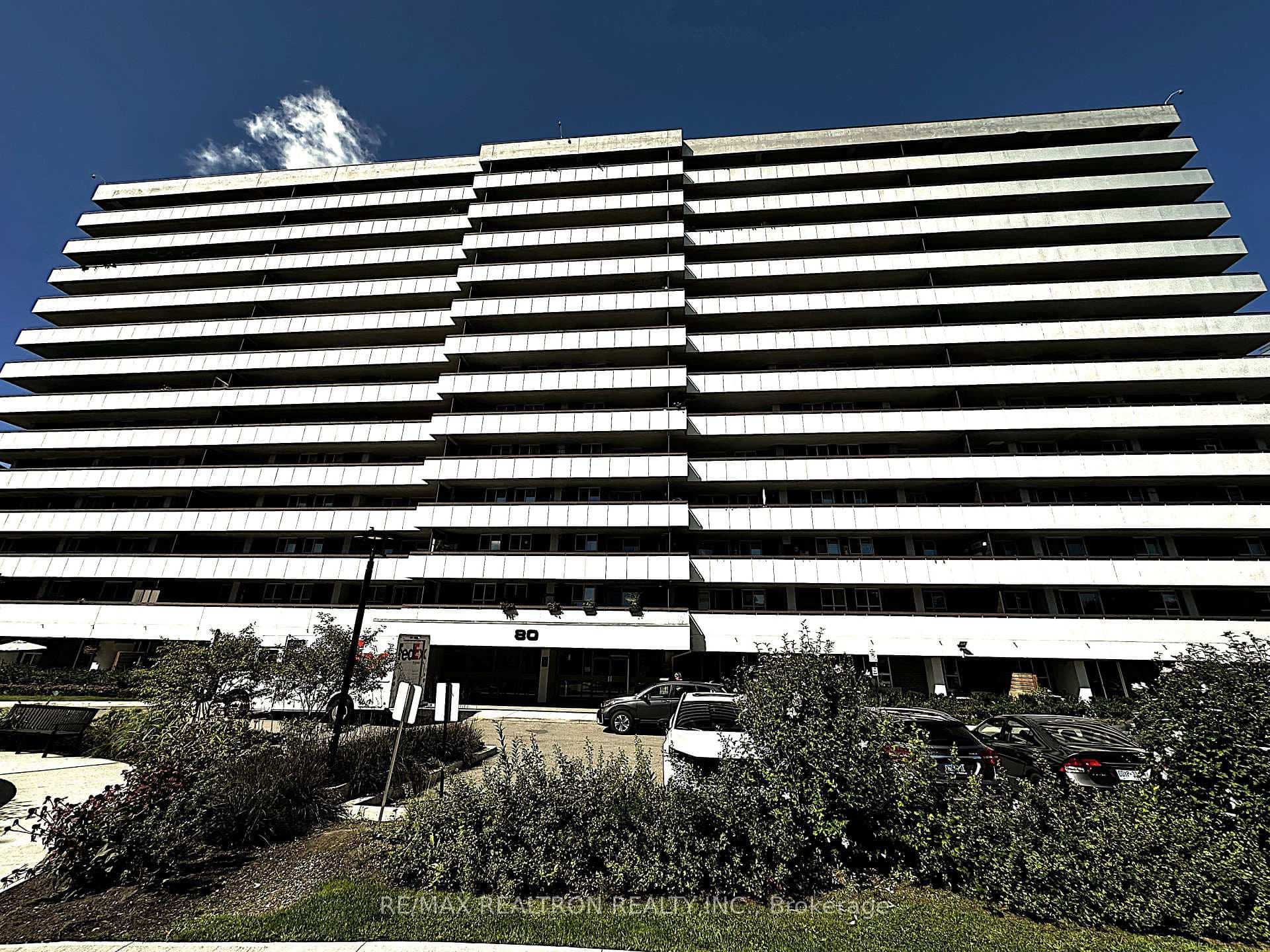 80 Inverlochy Boulevard 504, Markham, ON L3T 4P3