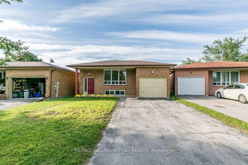 3 Buchanan Street #LOWER, Barrie, ON L4M 6B7