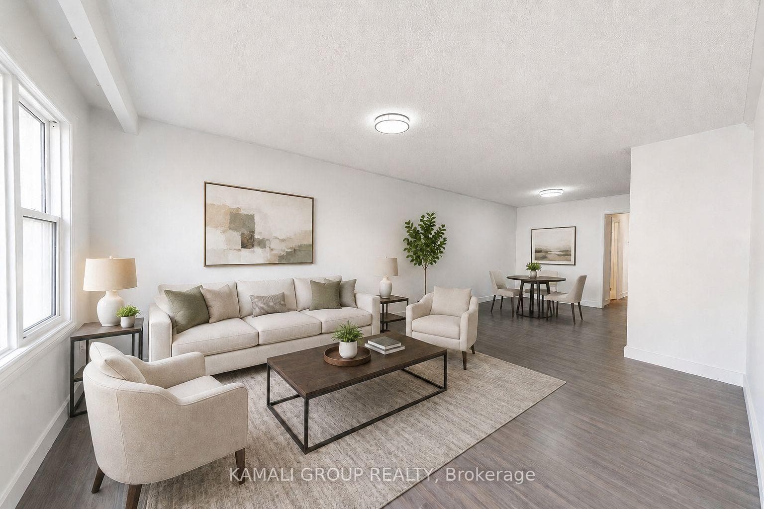 629 Gibb Street MAIN, Oshawa, ON L1J 1Z6