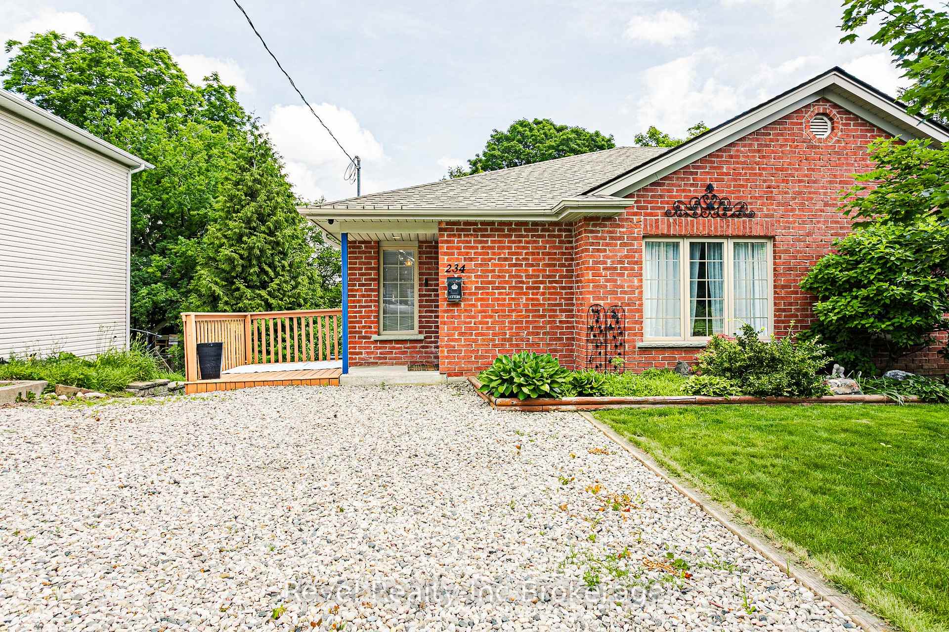 234 Thames Street N, Ingersoll, ON N5C 3E4