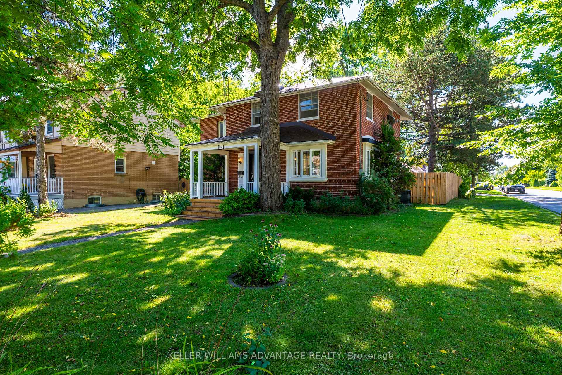 108 Roseview Avenue, Richmond Hill, ON L4C 1E1