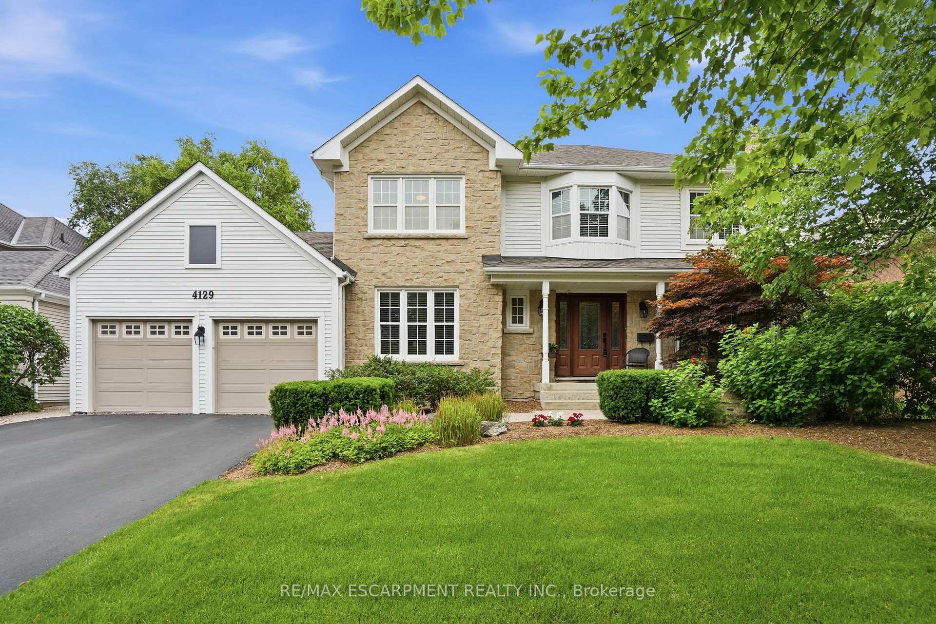 4129 Millcroft Park Drive, Burlington, ON L7M 3V1