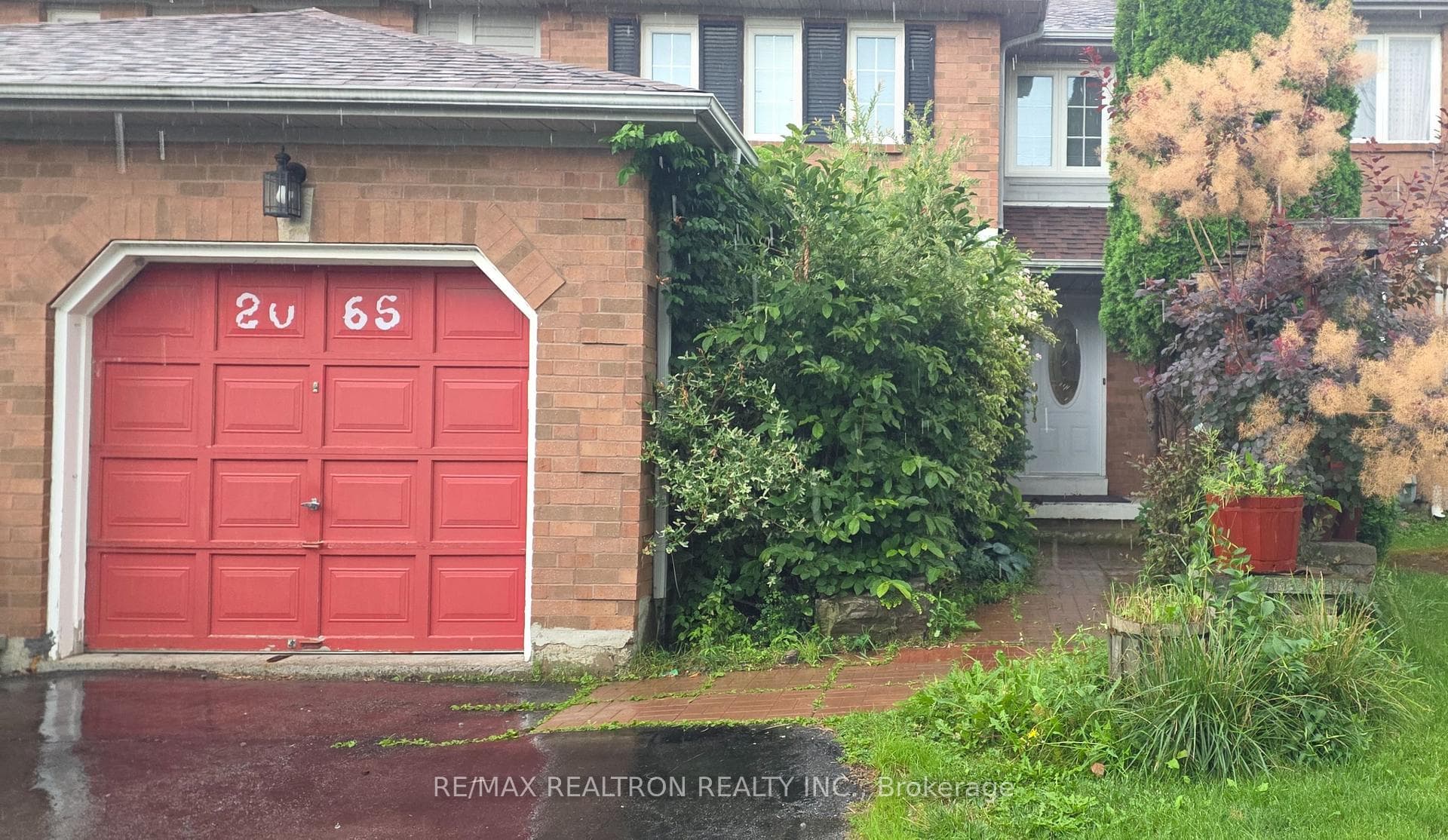 2065 Blue Ridge Crescent, Pickering, ON L1X 2N5
