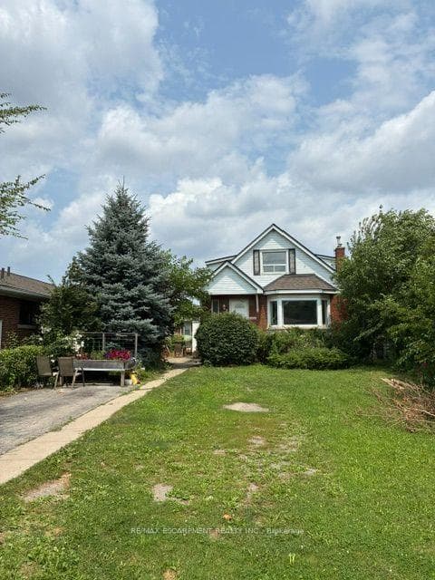 1031 Fennell Avenue E 2, Hamilton, ON L8T 1R5