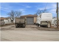 25 KENMORE Avenue, Hamilton, ON L8E 5N1