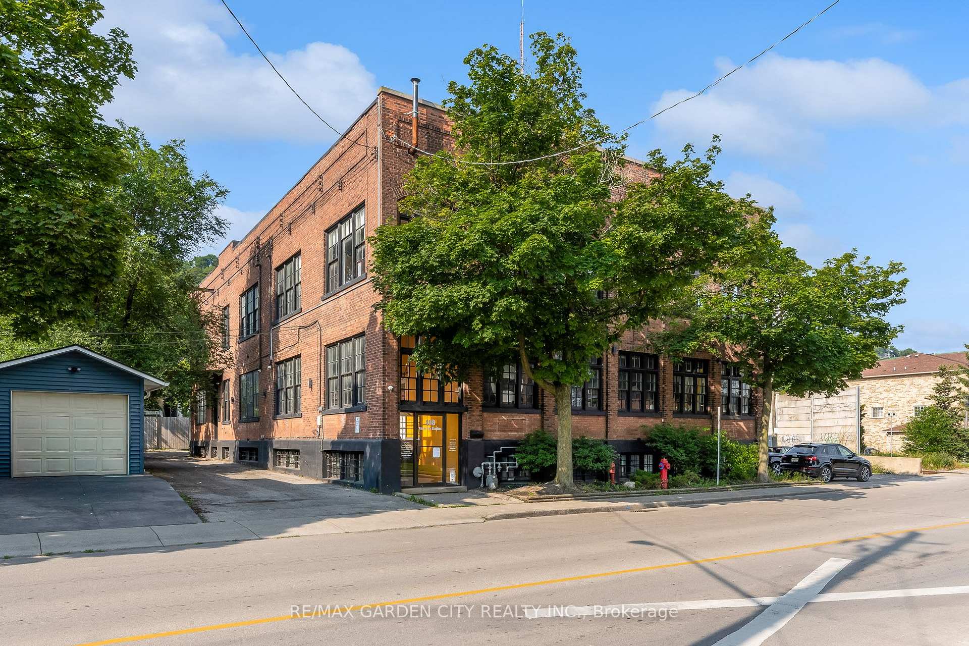 468 Cumberland Avenue B 2, Hamilton, ON L8M 3M5