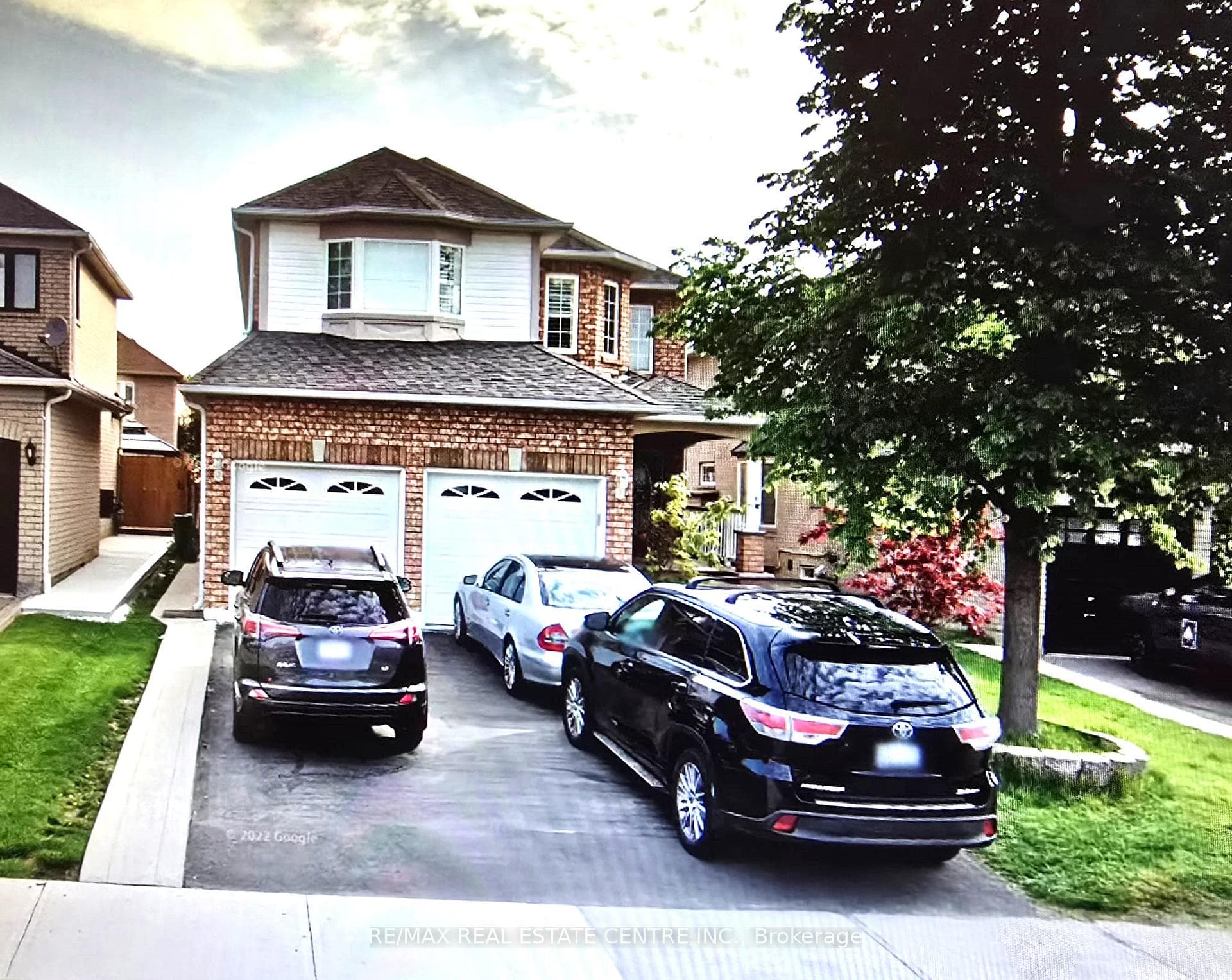 21 Robertson Davies Drive, Brampton, ON L7A 1K4