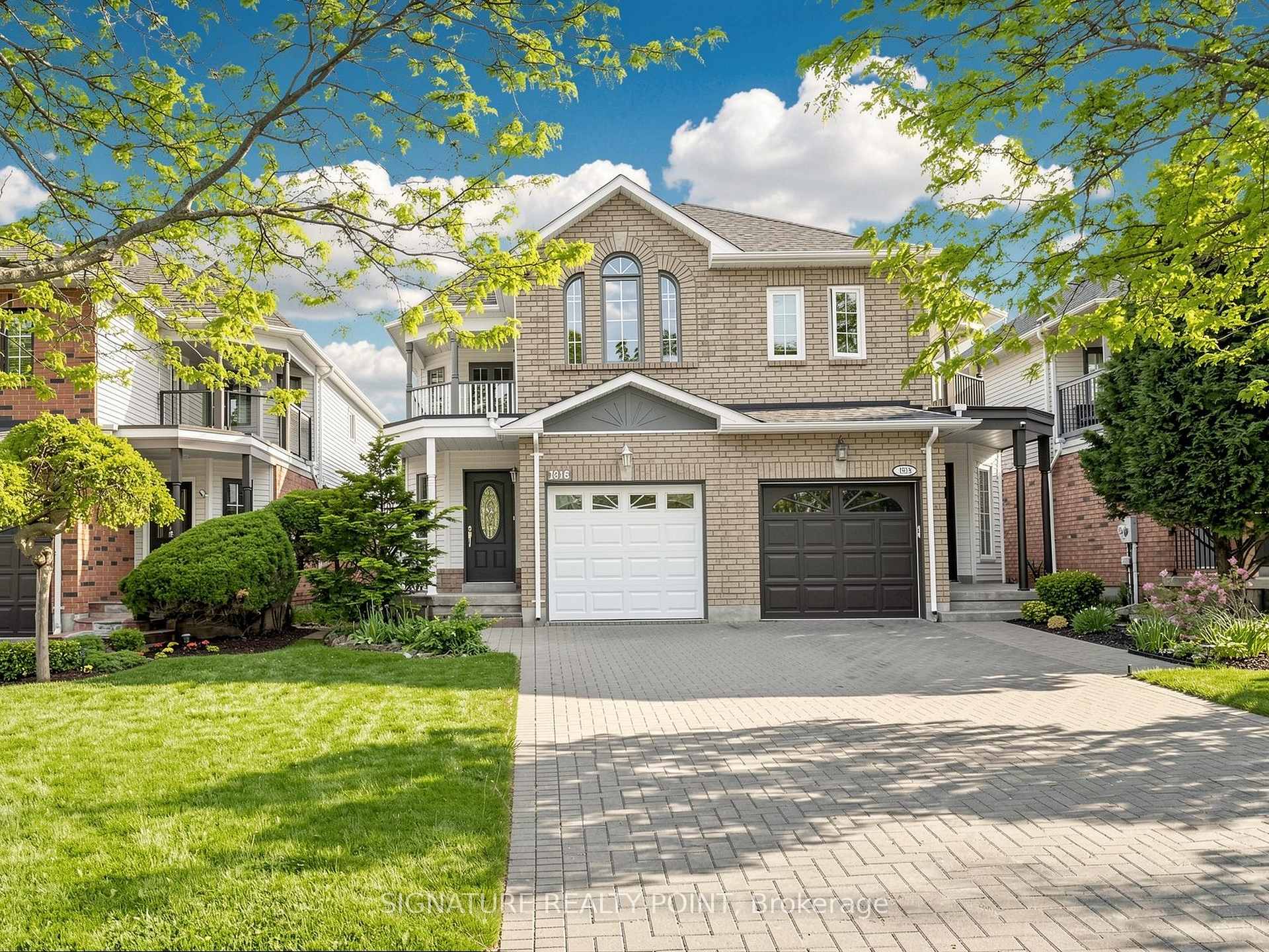 1816 Hobson Drive, Burlington, ON L7L 6L7