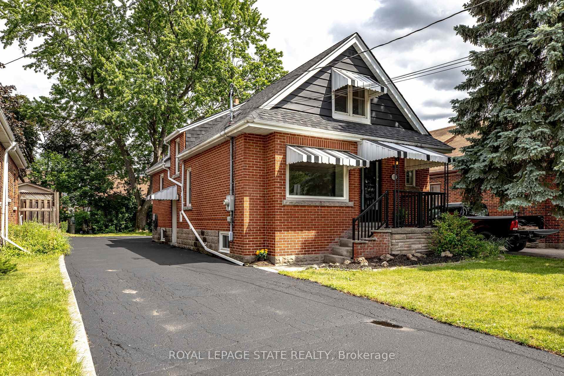 33 East 34th Street, Hamilton, ON L8V 3W2