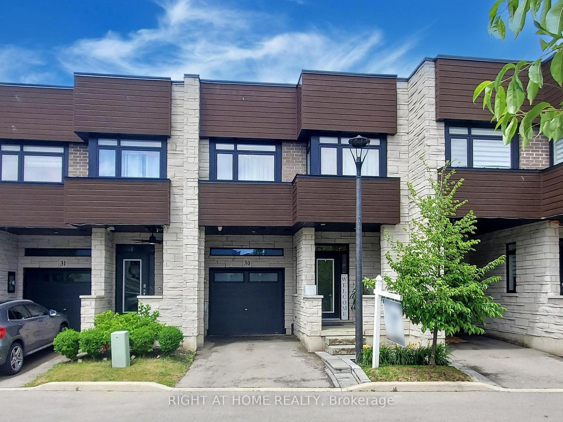 35 Midhurst Heights 30, Hamilton, ON L8J 0K9