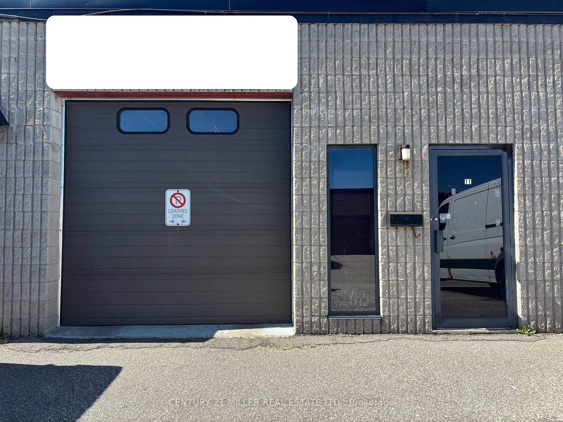 1260 Speers Road 11, Oakville, ON L6L 5T9