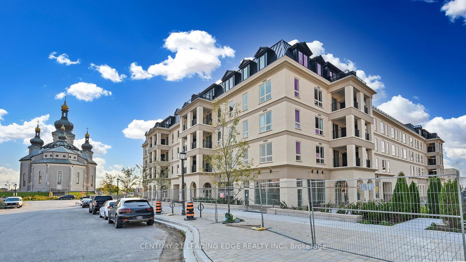 101 Cathedral High Street 216, Markham, ON L6C 0P1