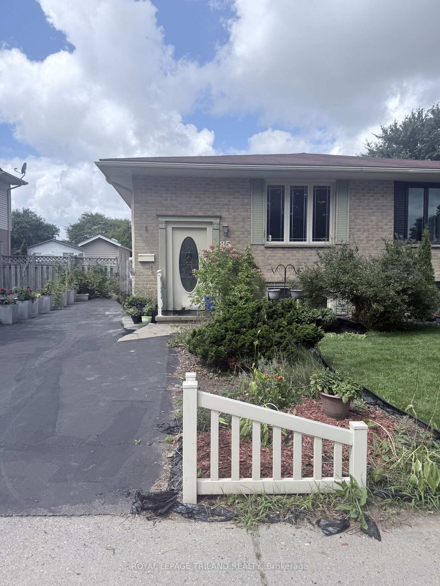 85 Bonaventure Drive, London East, ON N5V 4A7