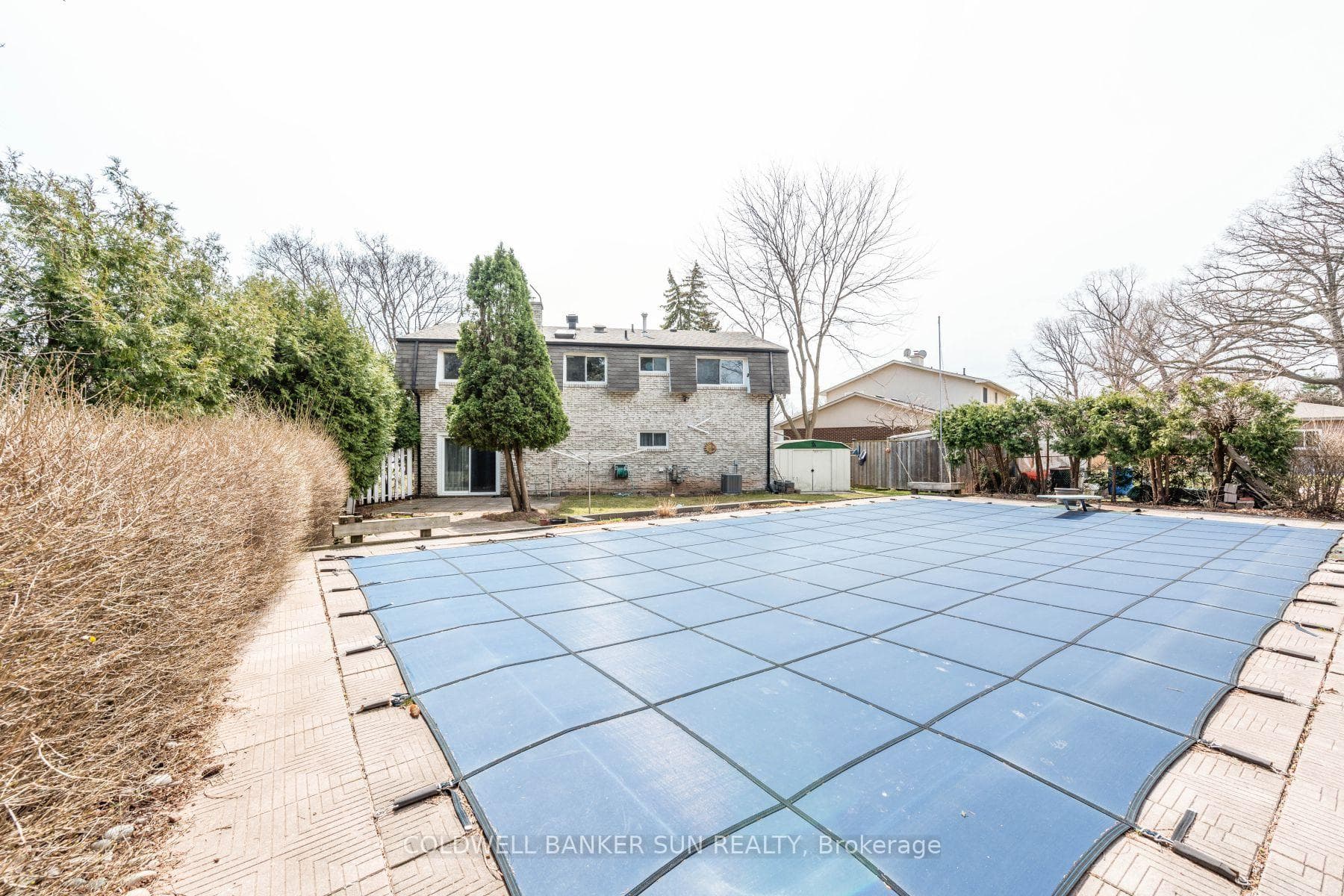 2483 Yarmouth Crescent, Oakville, ON L6L 2M9