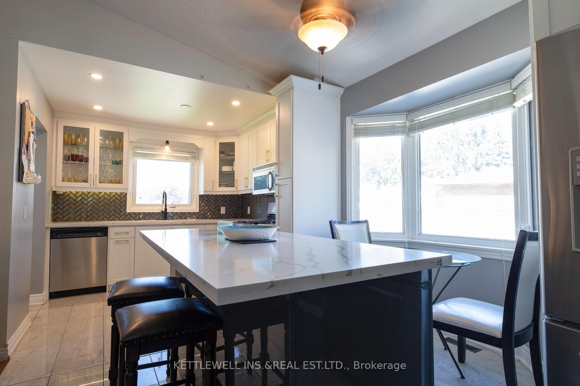 17 Elgin Place W, Strathroy-Caradoc, ON N7G 3X6