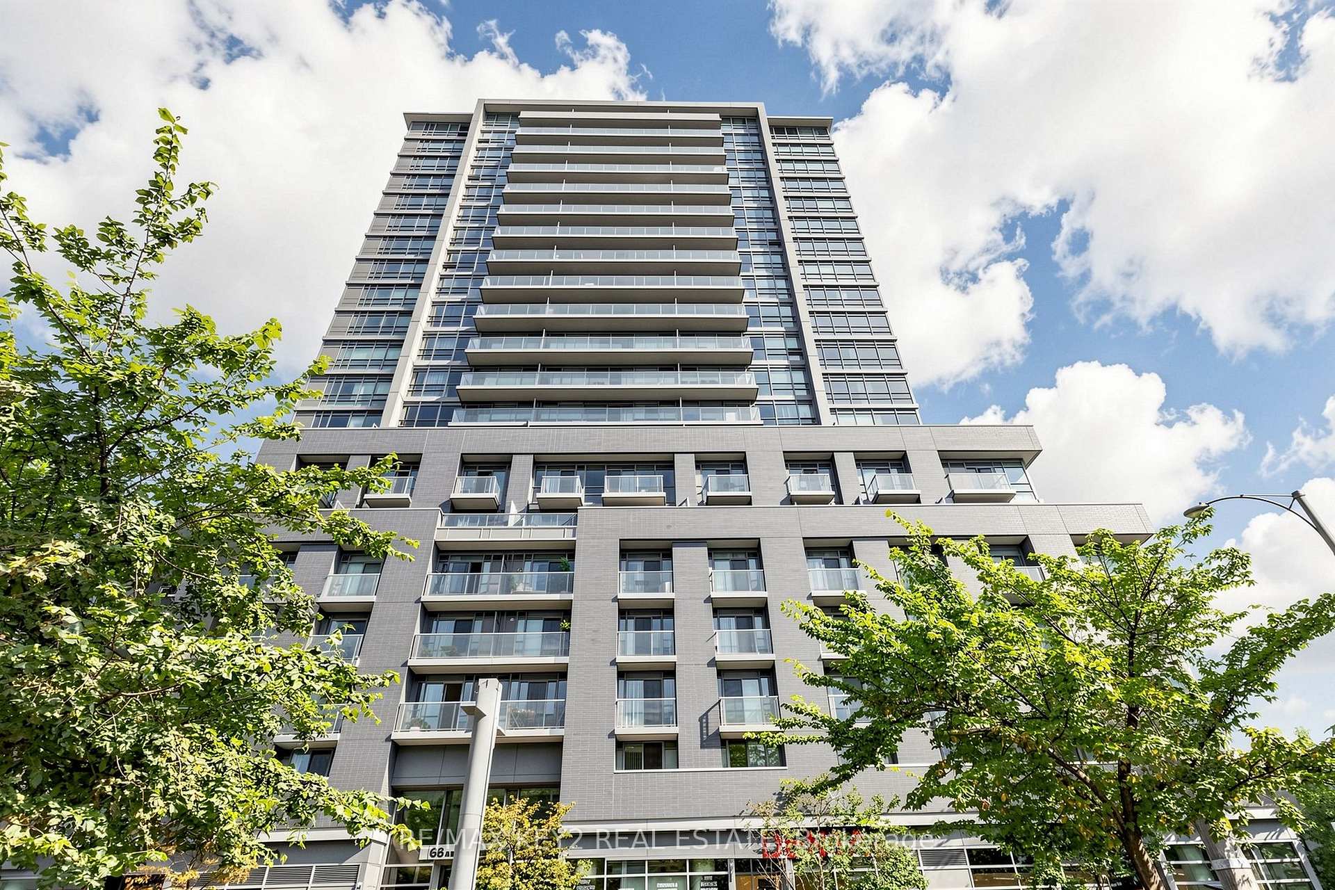 68 Abell Street 811, Toronto, ON M6J 0B1