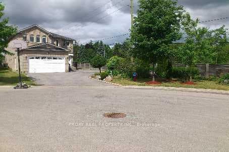 50 Verona Court Lower Level, Richmond Hill, ON L4S 2B8