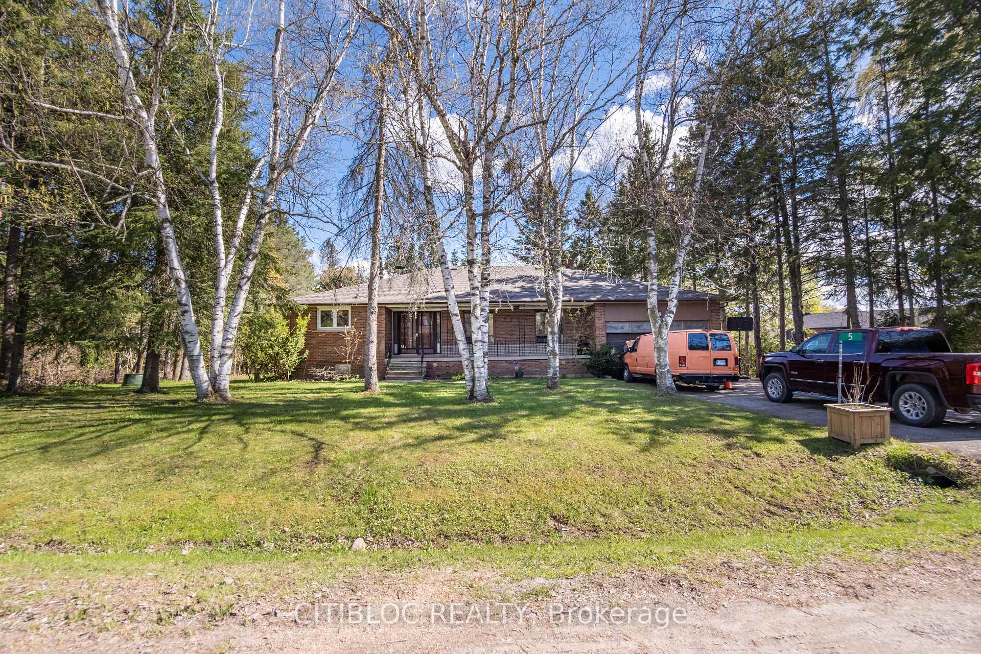 5 Old Forge Road, King, ON L7B 1K4