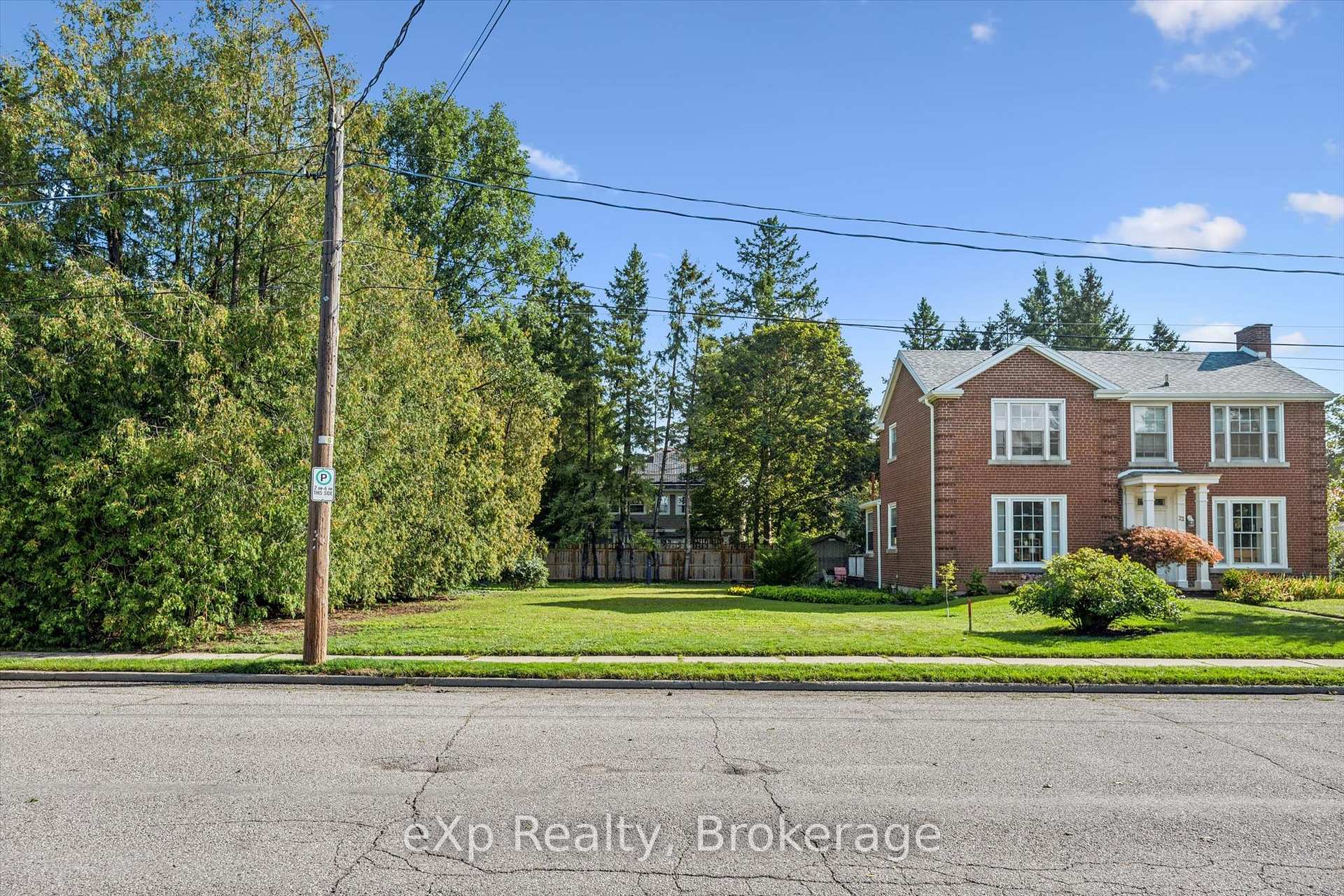 18 Prospect Avenue, Guelph, ON N1E 4W6