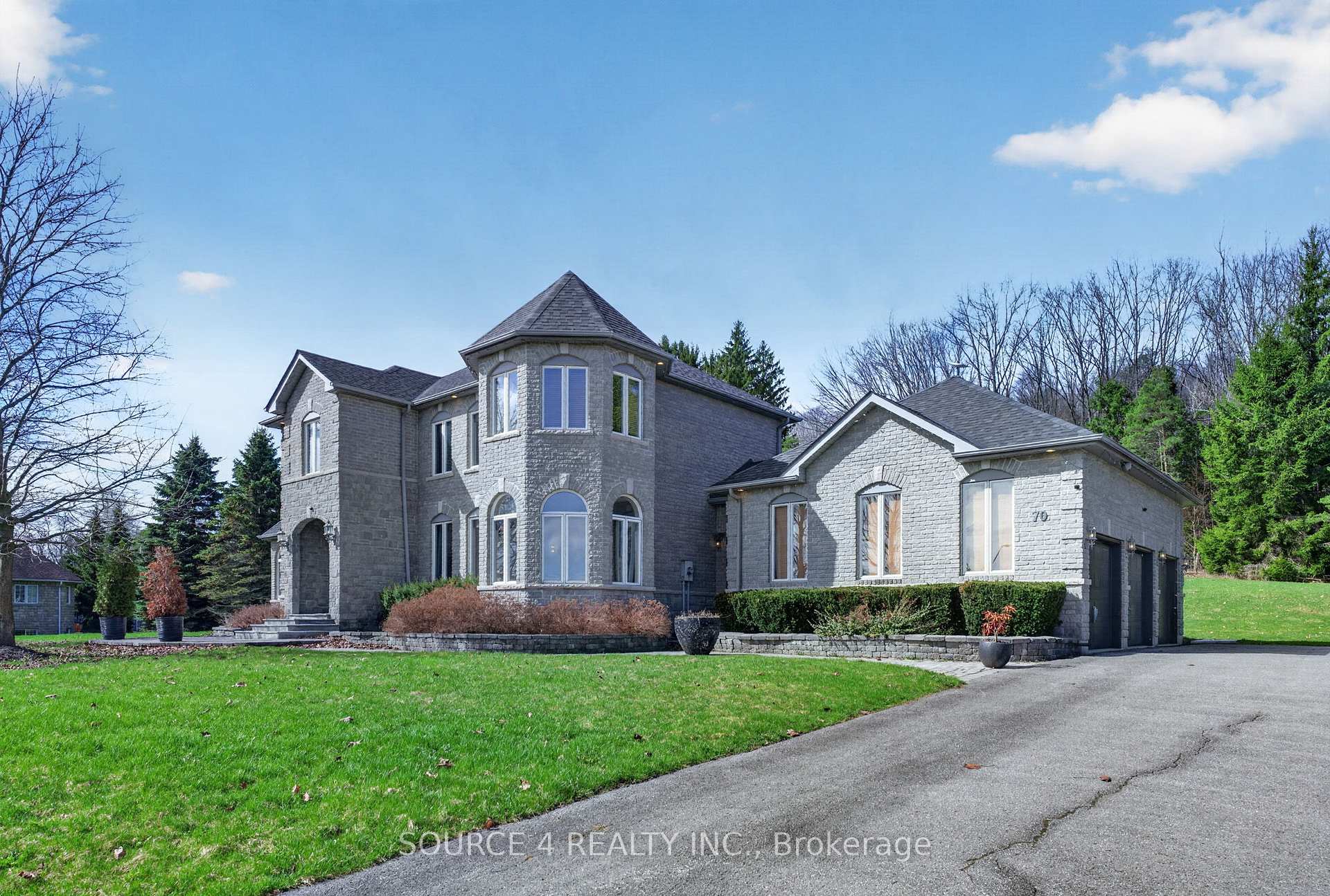 70 Kilkenny Trail, Bradford West Gwillimbury, ON L3Z 3C5