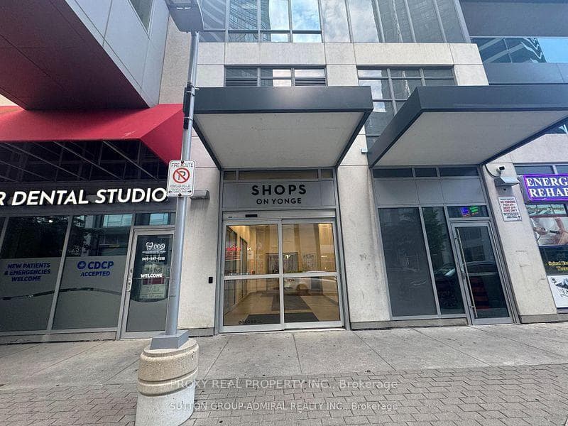 7181 Yonge Street 102, Markham, ON L3T 0C7