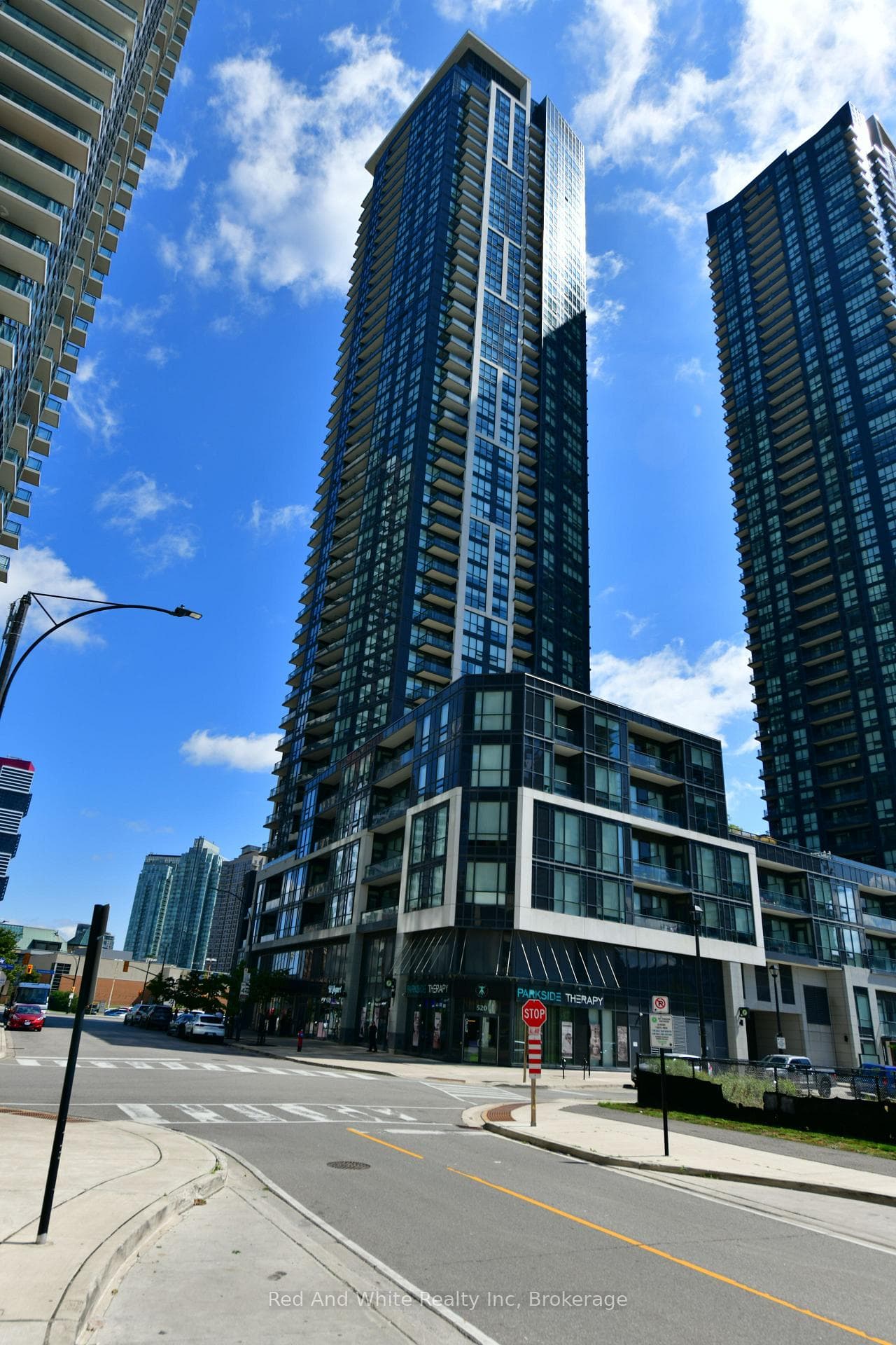 510 Curran Place 2001, Mississauga, ON L5B 0J8
