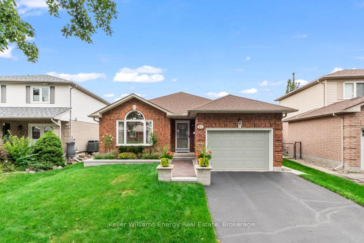 92 George Reynolds Drive, Clarington, ON L1E 2E8