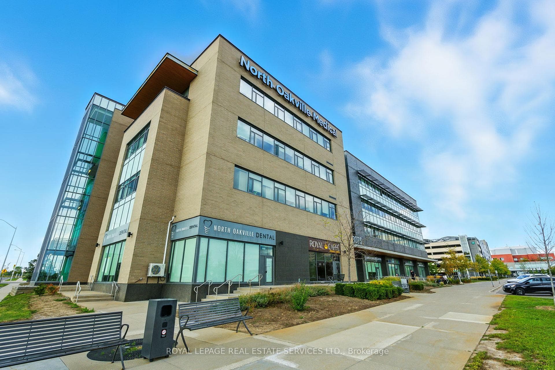 3075 Hospital Gate 419 B, Oakville, ON L6M 1M1