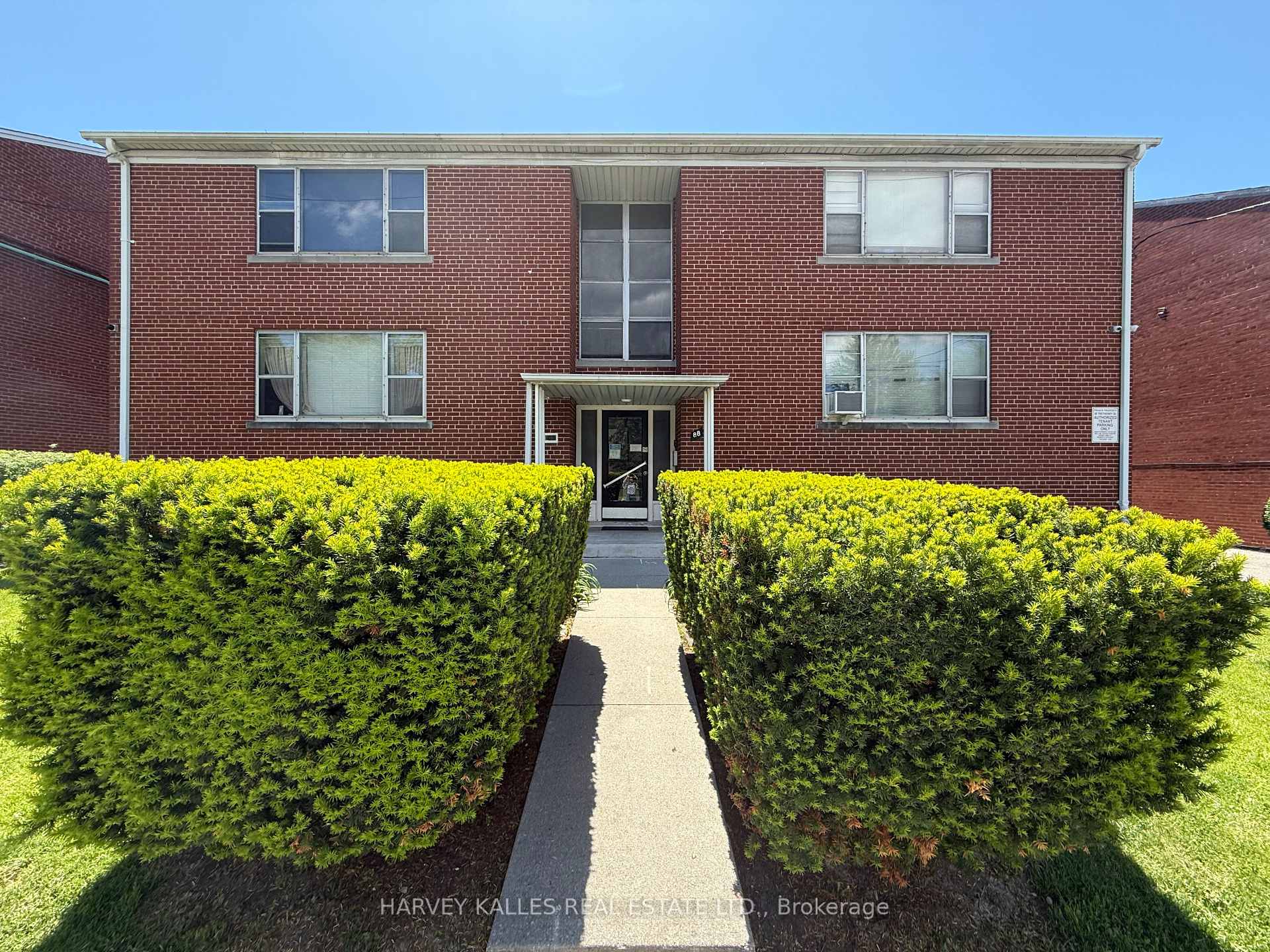 88 Trethewey Drive 6, Toronto, ON M6M 4B4