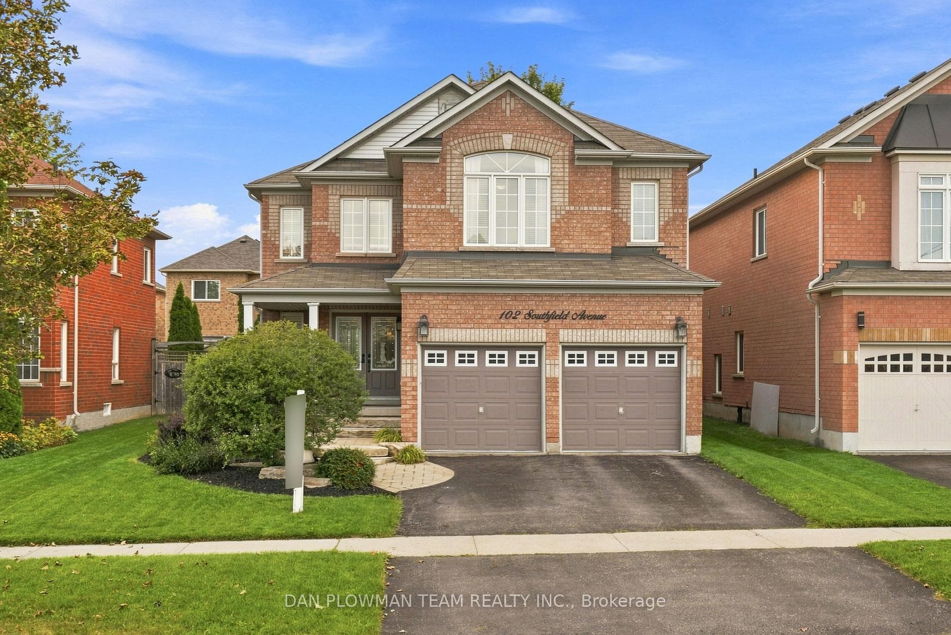 102 Southfield Avenue, Clarington, ON L1E 3J9