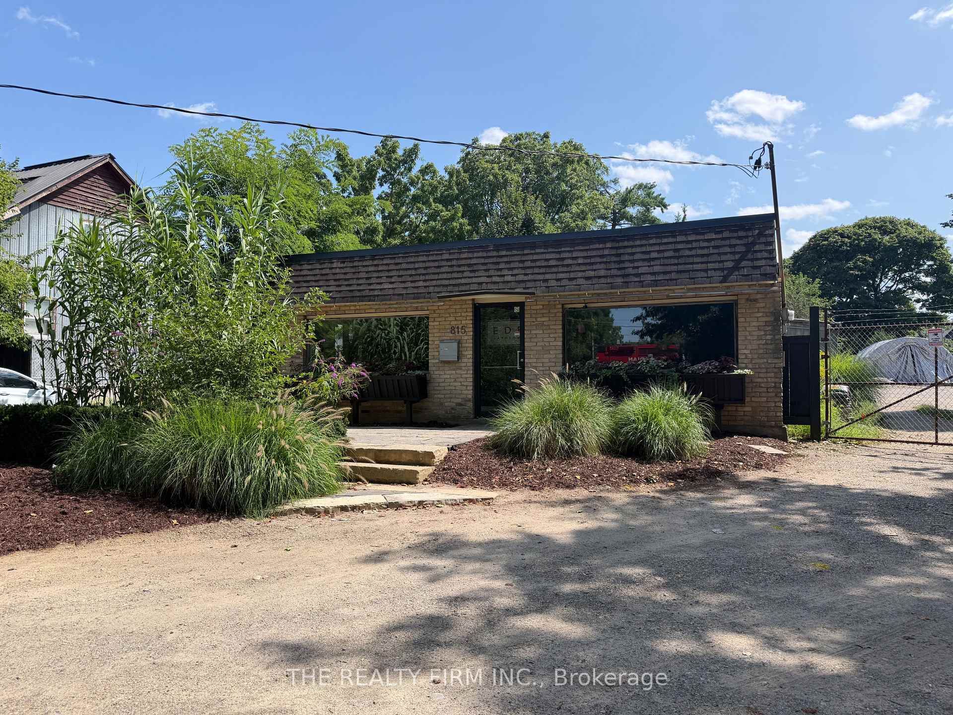 815 Central Avenue, London East, ON N5W 3R1