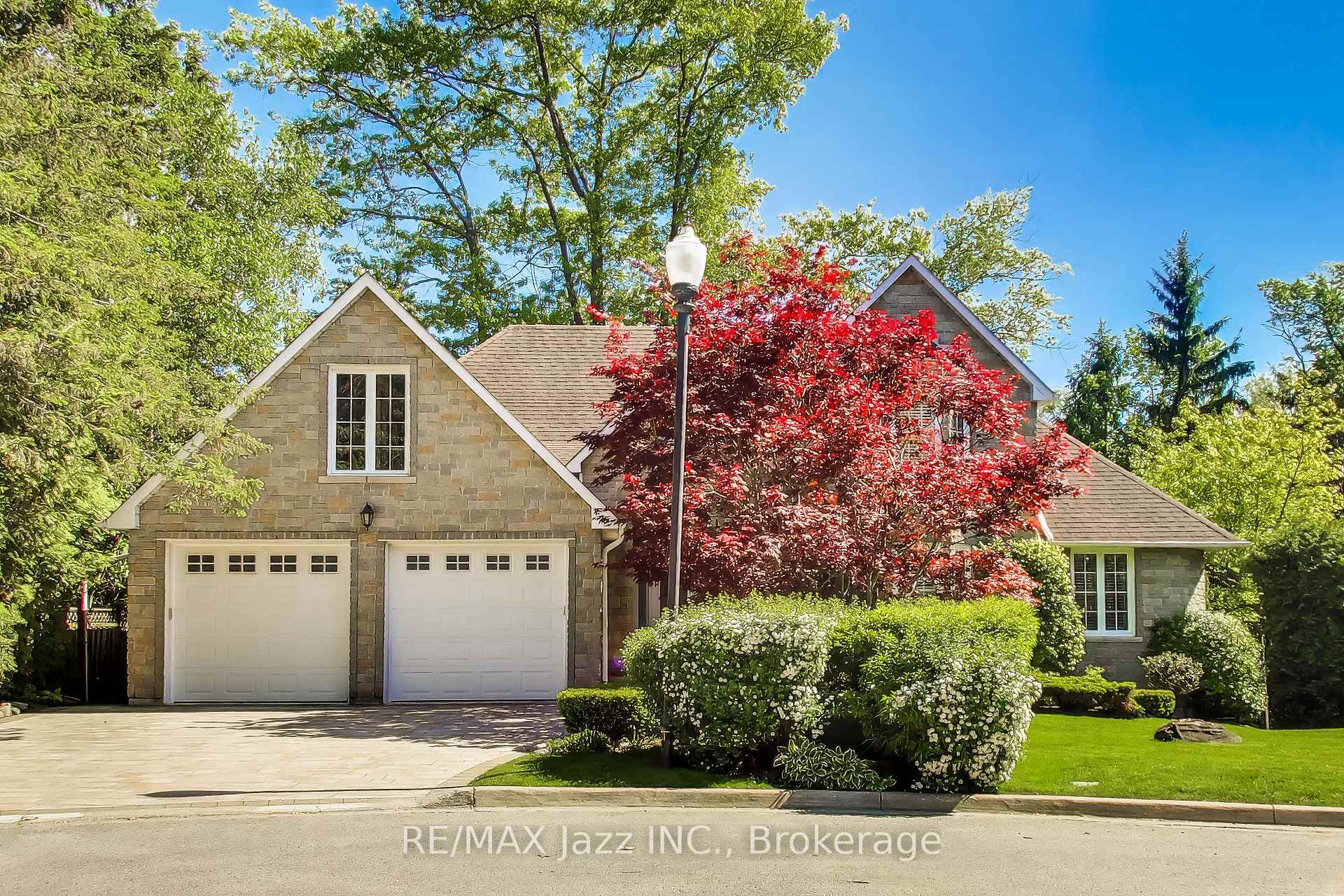 45 Windsor Valley Place, Clarington, ON L1E 1J4