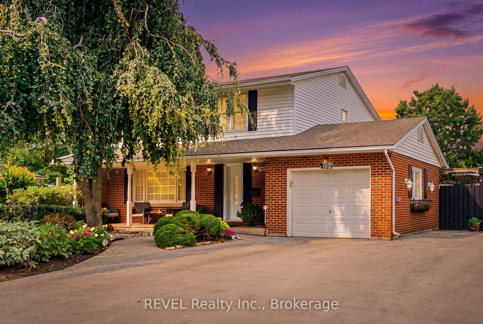 4123 Dorchester Road, Niagara Falls, ON L2E 6N1