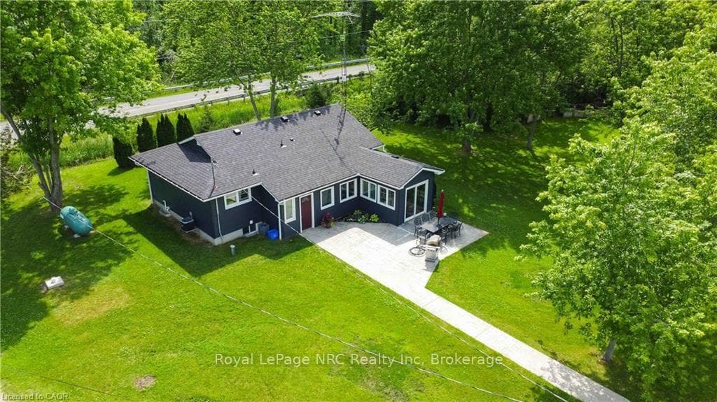 551 Mud Street E, Grimsby, ON L3M 0K3