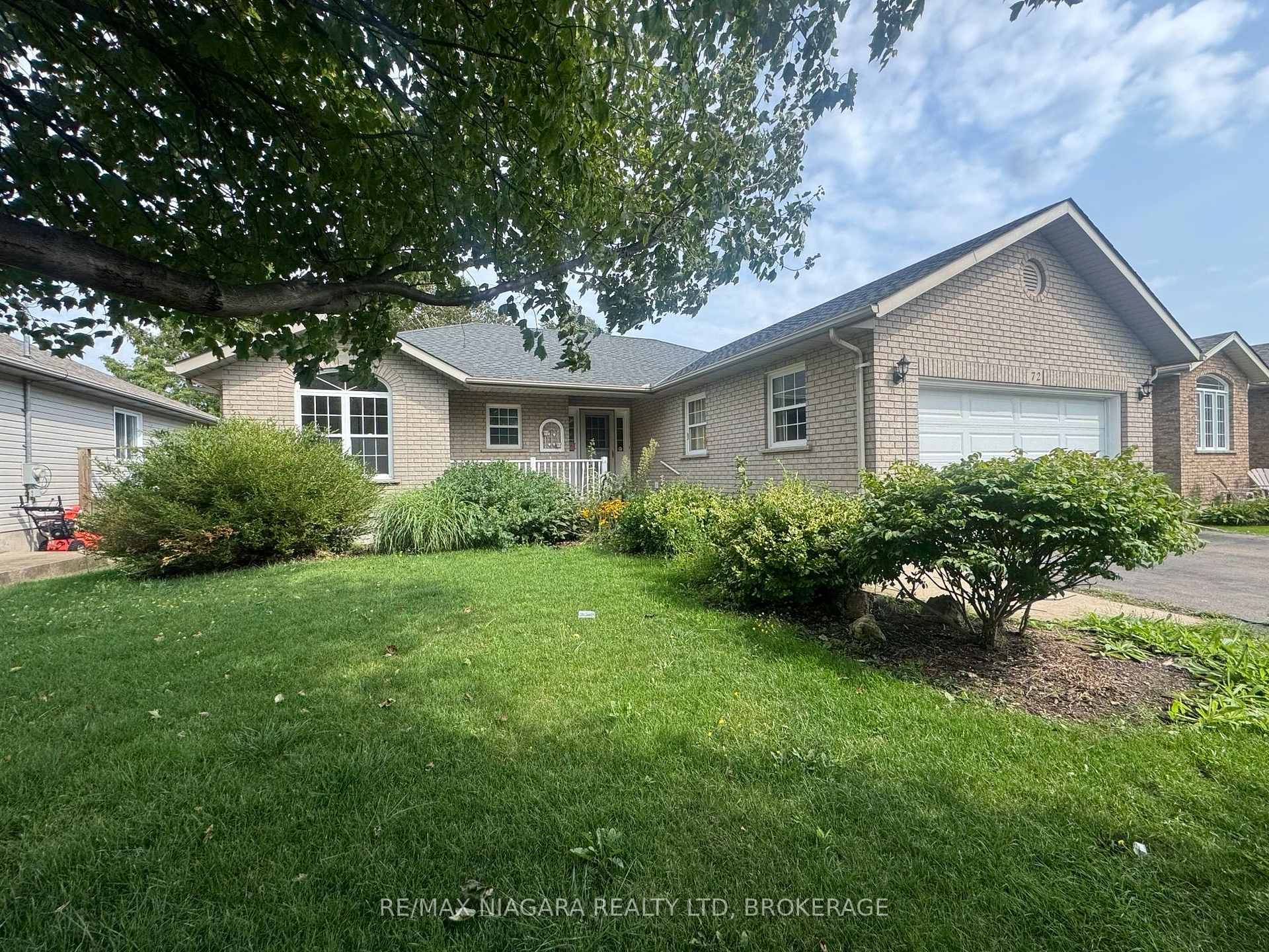 72 Ridge Road S, Fort Erie, ON L0S 1B0