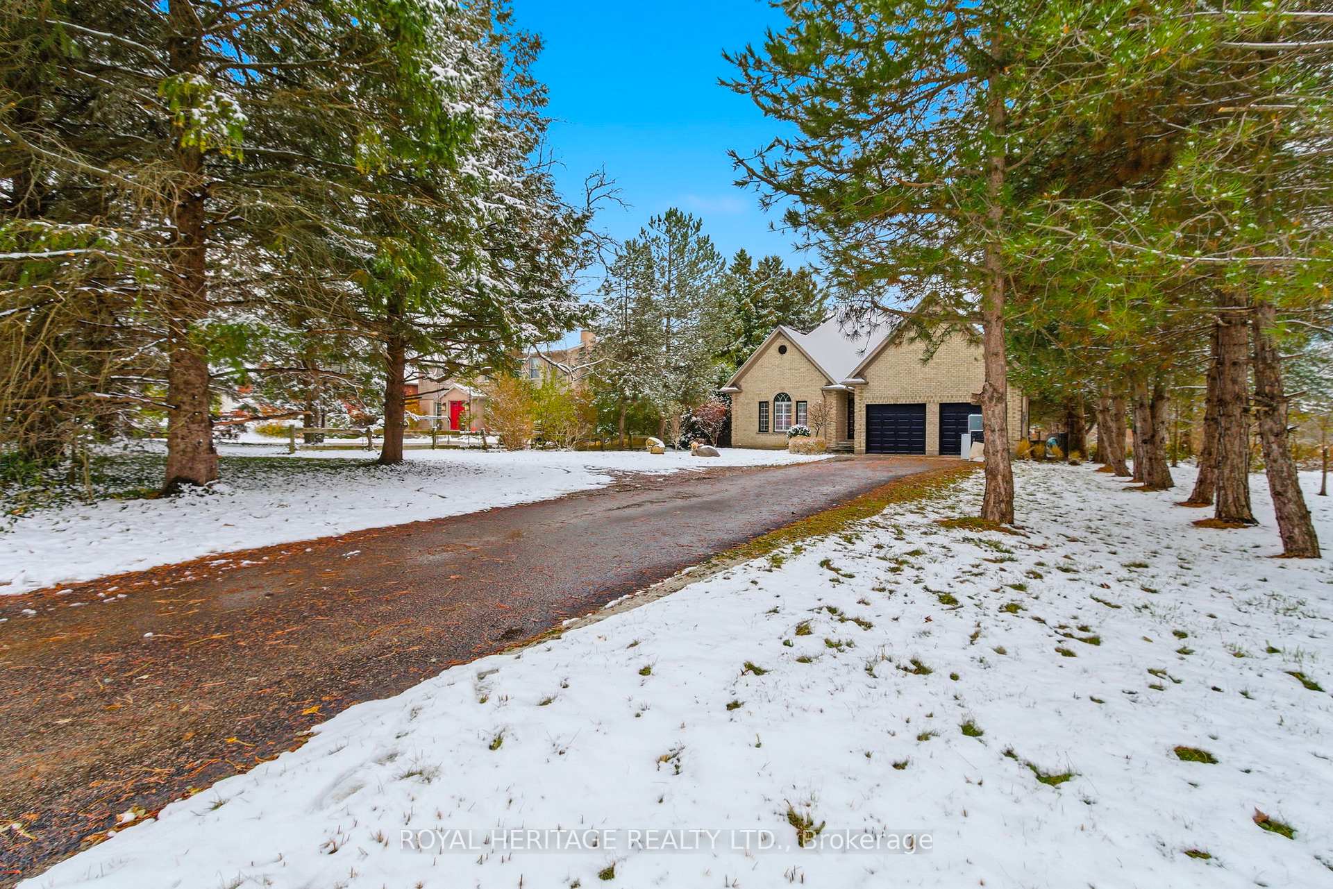 1401 Westdel Bourne Street W, London South, ON N6K 4R1