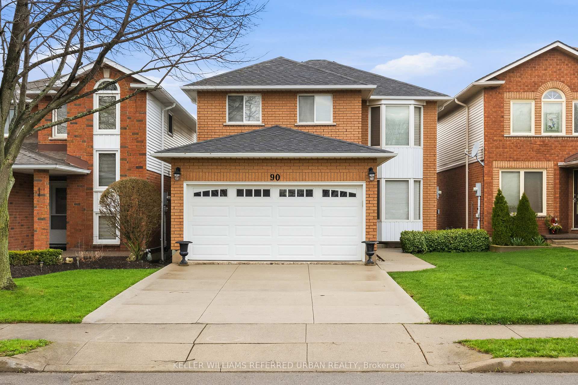 90 Lynette Drive, Hamilton, ON L9B 2M5