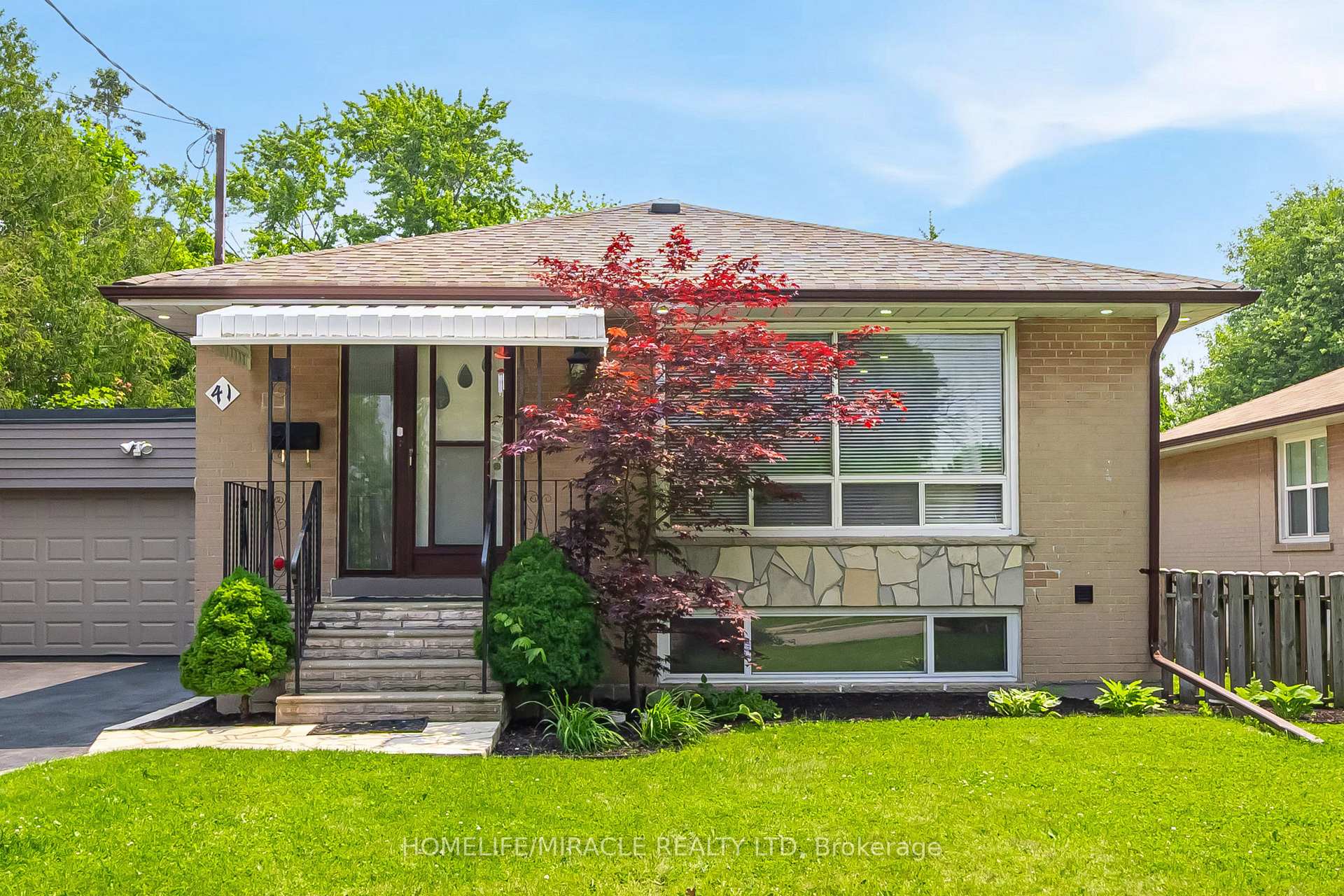 41 Bradstock Road, Toronto, ON M9M 1M9