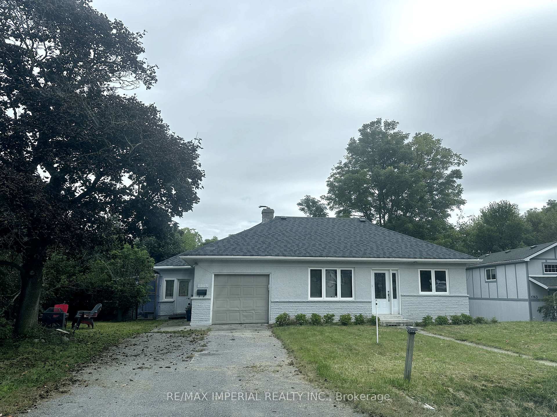 1765 Appleview Road, Pickering, ON L1V 1T7