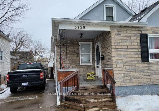 5759 Emery Street, Niagara Falls, ON L2G 1L8
