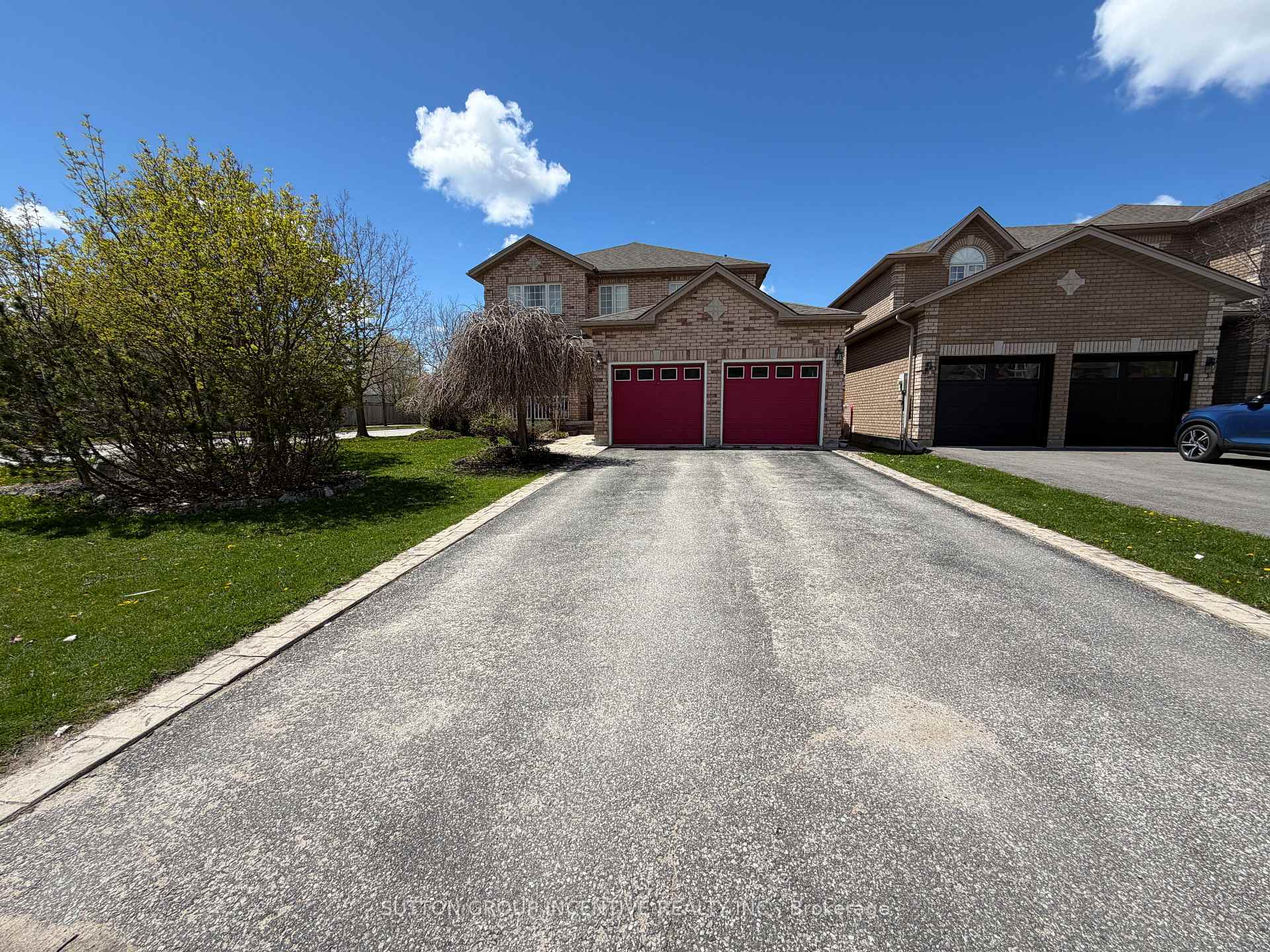 1 Buman Court, Barrie, ON L4N 0L3