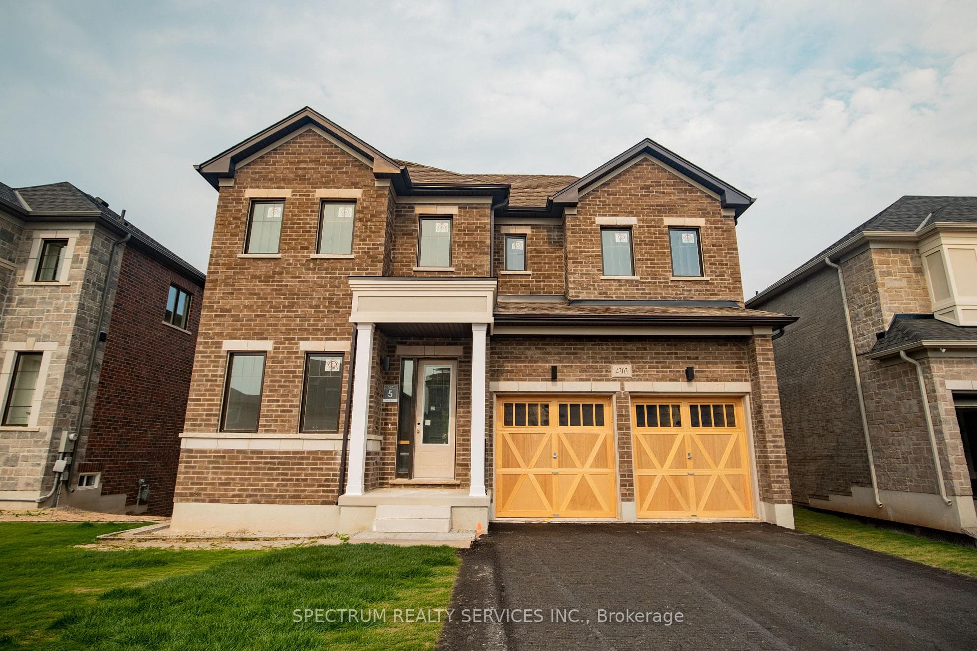 4306 Lidia Way, Burlington, ON L7M 4Y7