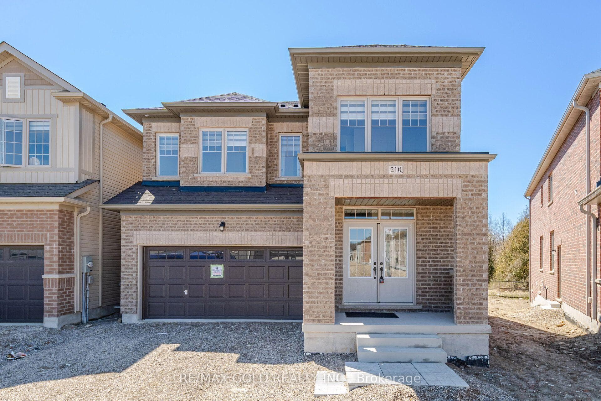 210 Chippewa Avenue, Shelburne, ON L6S 0E9