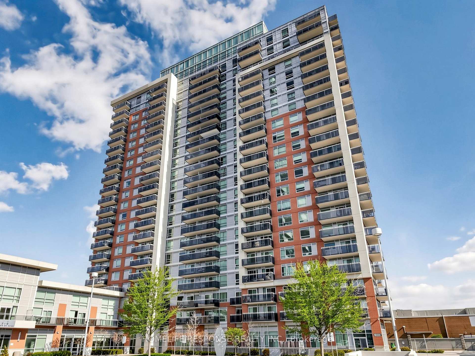 215 QUEEN Street E 225, Brampton, ON L6W 0A9