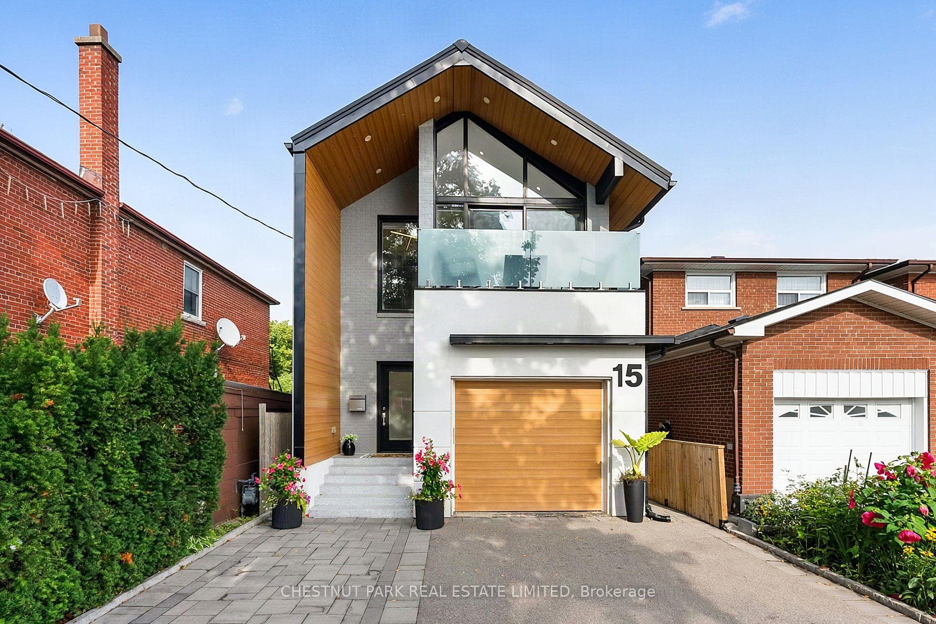 15 Nineteenth Street, Toronto, ON M8V 3L4