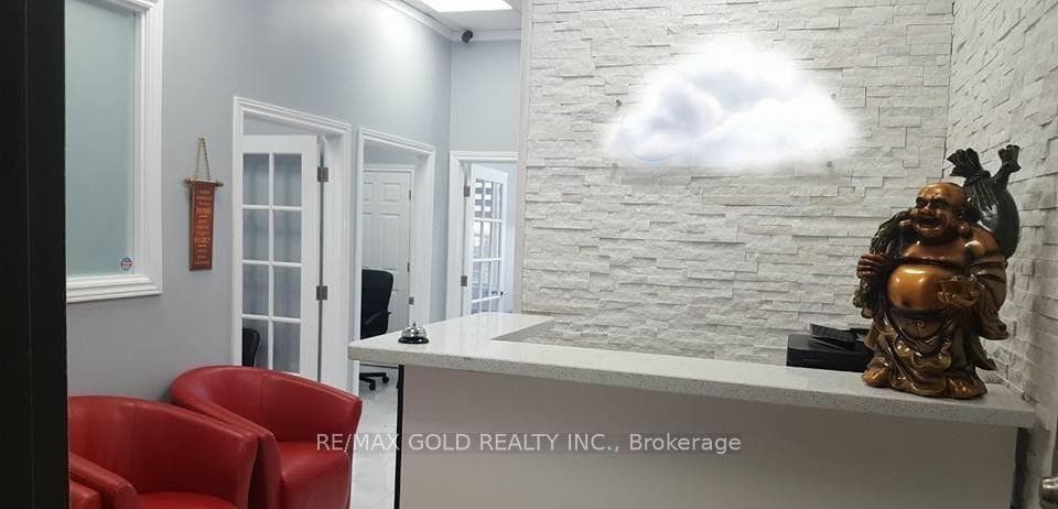 20 Maritime Ontario Boulevard 205, Brampton, ON L6S 0E7